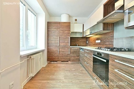 Pronájem bytu 3+kk 72 m²