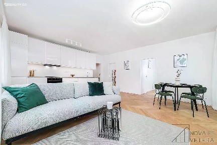 Prodej bytu 4+kk 87 m²