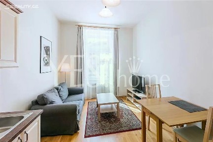 Pronájem bytu 2+kk 38 m²