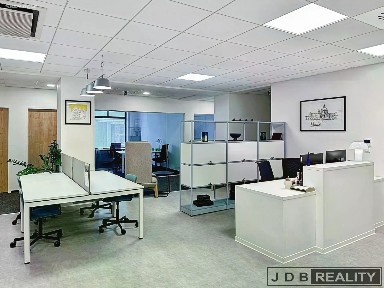 Pronájem kanceláře 120 m²