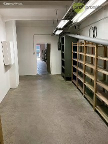 Pronájem skladového prostoru 74 m²