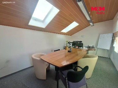 Pronájem kanceláře 97 m²