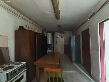 Pronájem skladového prostoru 215 m²