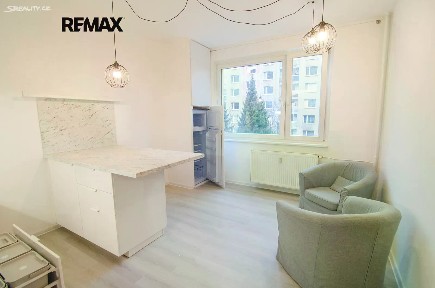 Pronájem bytu 1+1 36 m²