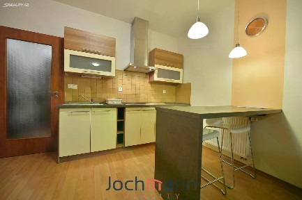 Pronájem bytu 1+kk 43 m²