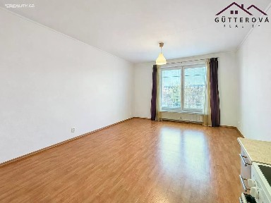Pronájem bytu 1+kk 32 m²