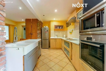 Pronájem bytu 3+kk 90 m²