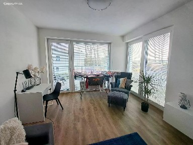 Pronájem bytu 1+kk 42 m²