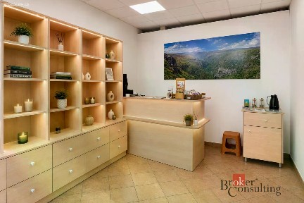 Pronájem obchodního prostoru 17 m²