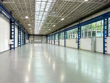 Pronájem skladového prostoru 1044 m²