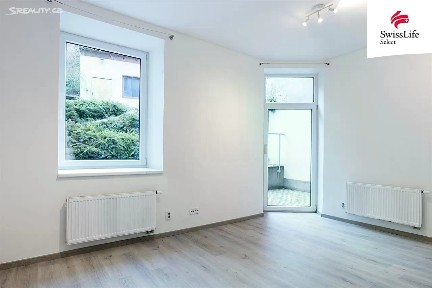 Pronájem bytu 1+1 35 m²