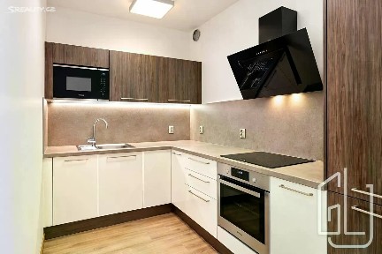 Pronájem bytu 1+kk 52 m²