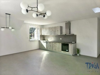Pronájem bytu 3+kk 81 m²