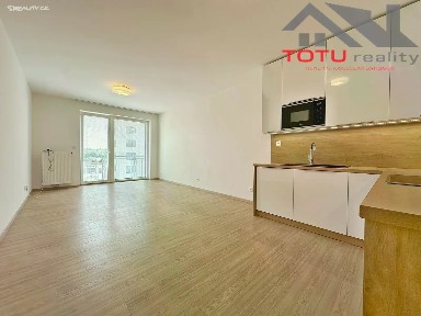Pronájem bytu 3+kk 82 m²