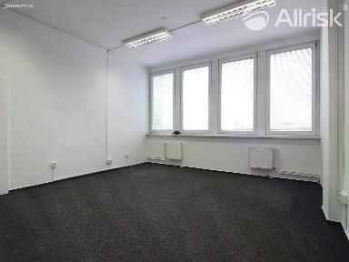 Pronájem kanceláře 100 m²
