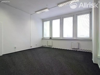 Pronájem kanceláře 100 m²