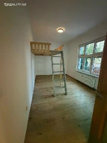 Pronájem bytu 1+kk 28 m²