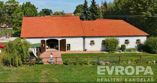 Prodej komerční nemovitosti 500 m²