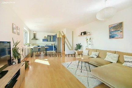 Pronájem bytu 2+kk 967 m²
