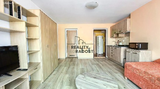 Pronájem bytu 1+kk 28 m²