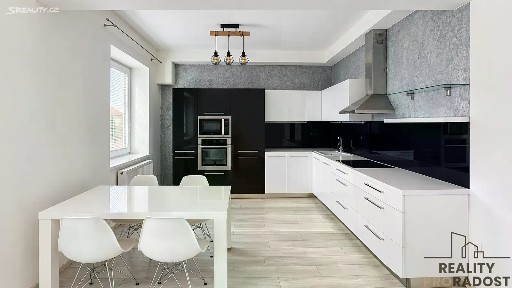 Pronájem bytu 2+kk 55 m²