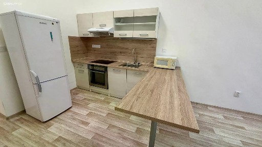 Pronájem bytu 1+kk 30 m²