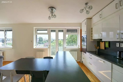 Pronájem bytu 4+kk 105 m²