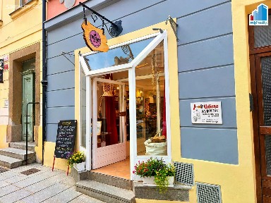 Pronájem obchodního prostoru 73 m²