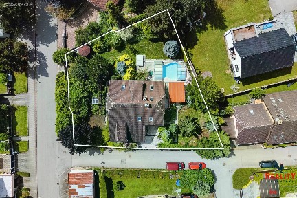 Prodej rodinného domu 313 m², pozemek 1106 m²