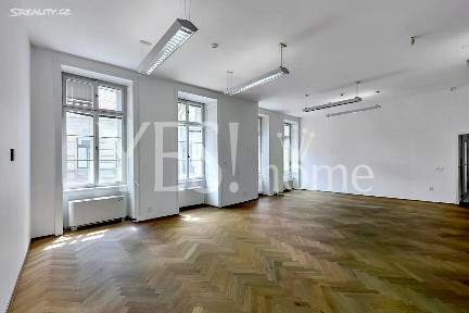 Pronájem kanceláře 212 m²