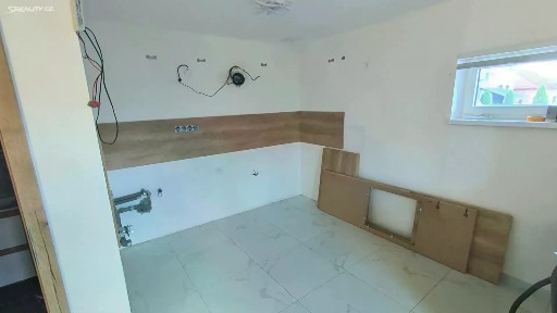 Prodej obchodního prostoru 92 m²