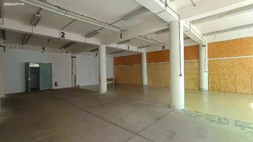 Pronájem skladového prostoru 212 m²