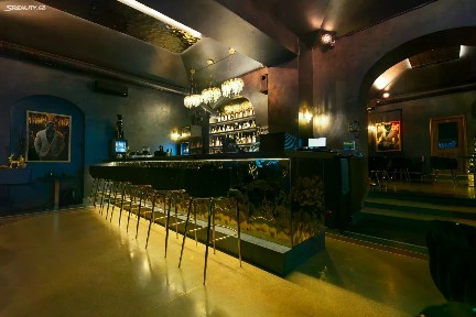 Prodej restaurace 398 m²