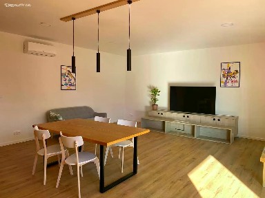 Pronájem bytu 4+kk 105 m²