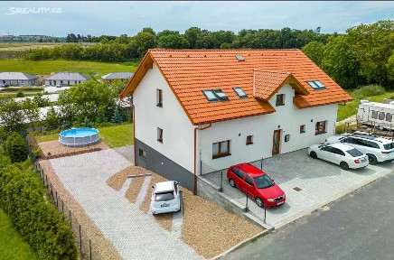 Pronájem bytu 3+kk 67 m²