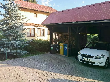 Prodej rodinného domu 100 m², pozemek 897 m²
