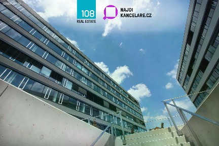 Pronájem kanceláře 300 m²