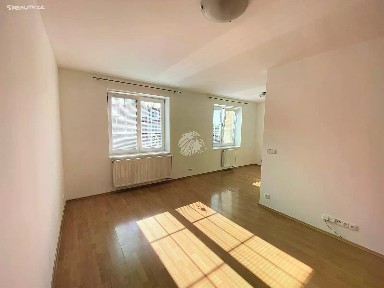 Pronájem bytu 1+kk 34 m²