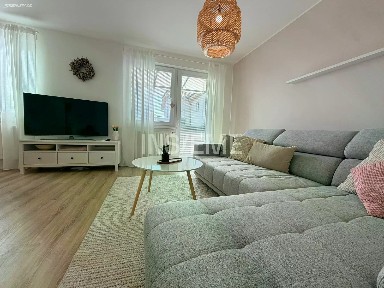 Pronájem bytu 3+kk 62 m²