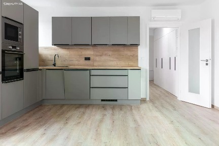 Pronájem bytu 3+kk 68 m²