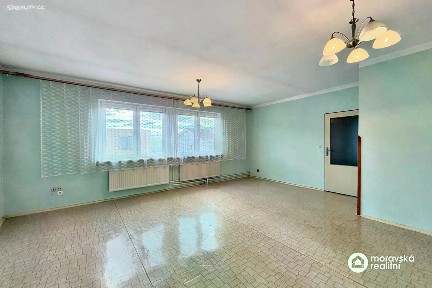 Prodej rodinného domu 192 m², pozemek 1058 m²