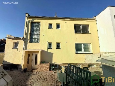 Prodej rodinného domu 144 m², pozemek 3212 m²