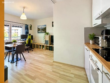Pronájem bytu 1+kk 35 m²