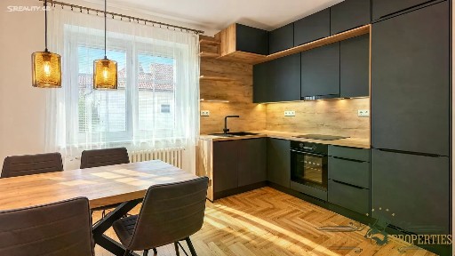 Pronájem bytu 3+kk 78 m²