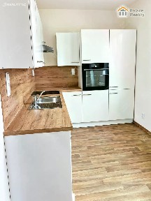 Pronájem bytu 2+1 56 m²