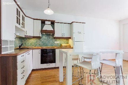 Pronájem bytu 1+kk 35 m²