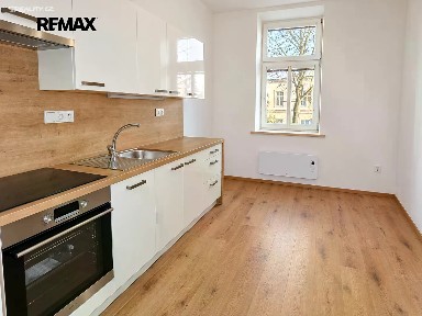 Pronájem bytu 2+kk 40 m²