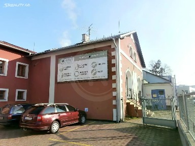 Pronájem obchodního prostoru 300 m²