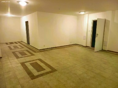 Pronájem obchodního prostoru 100 m²