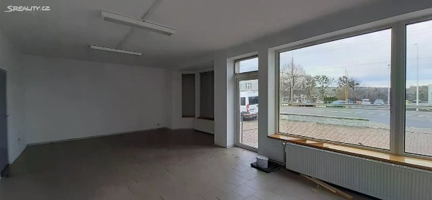 Pronájem obchodního prostoru 100 m²